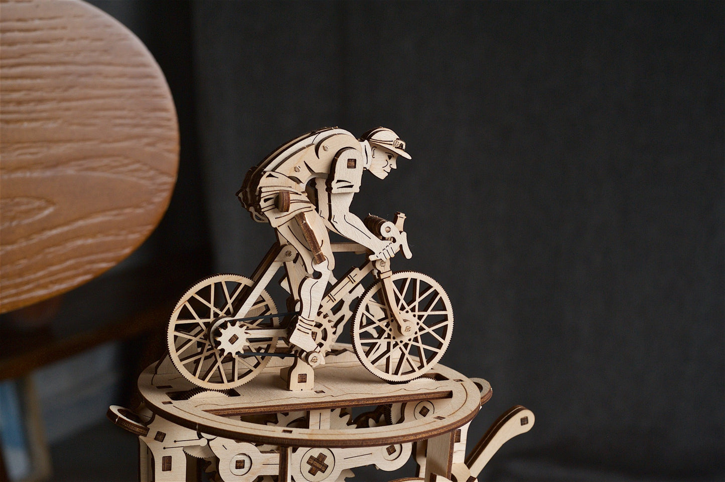 3D Palapeli - 189 palaa - Automaton Cyclist - 3Dpalapelit.com