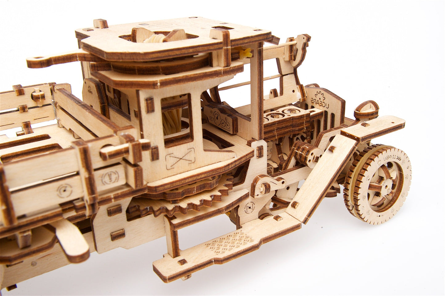3D Palapeli - 420 palaa - UGM-11 kuorma-auto - 3Dpalapelit.com