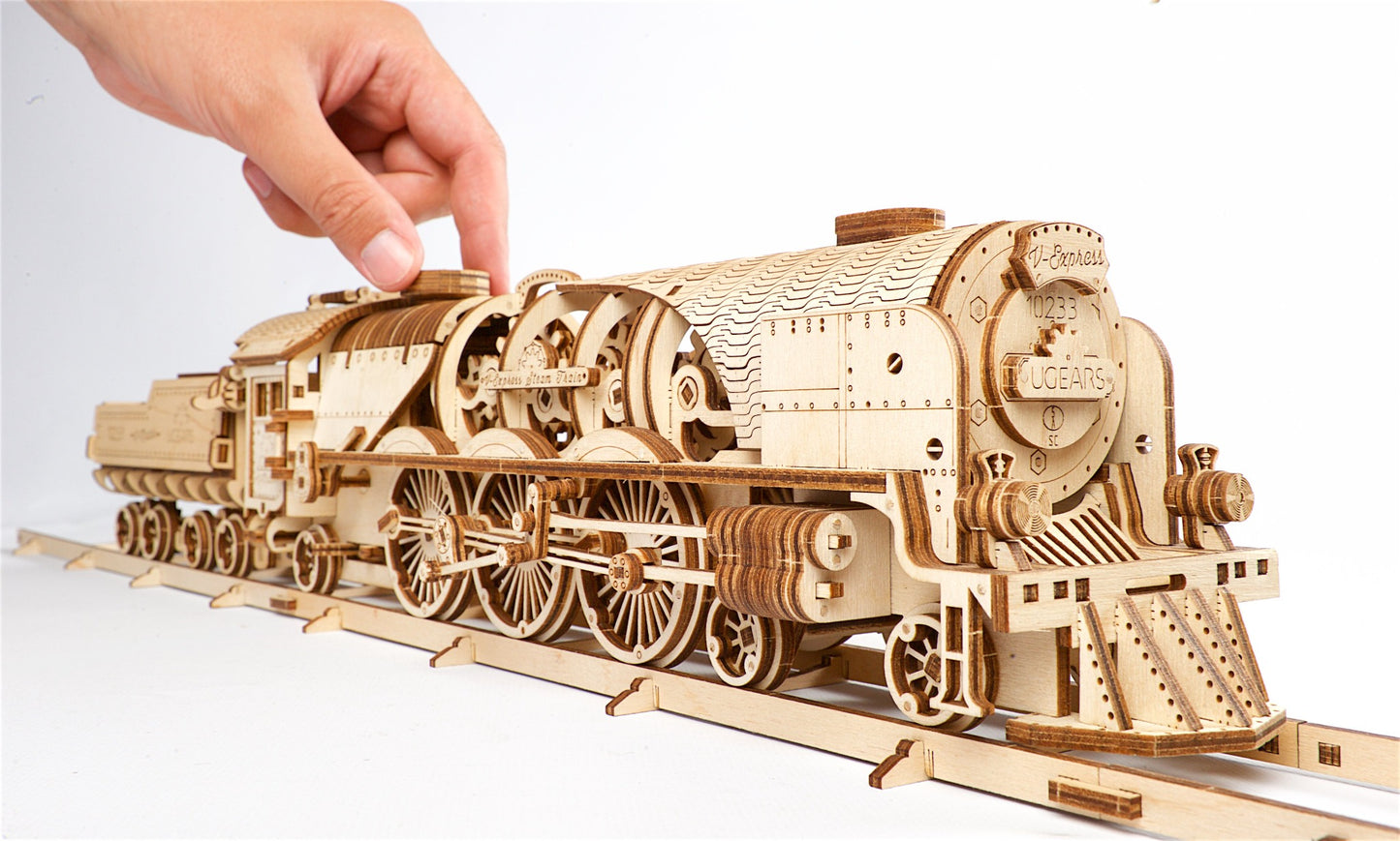 3D Palapeli - V-Express Höyryjuna kiskoilla - 538 palaa - 3Dpalapelit.com