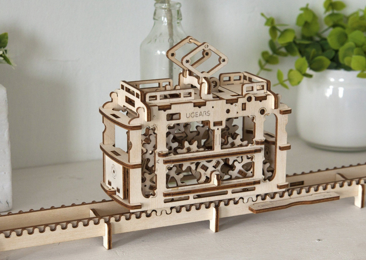 3D Palapeli - 154 palaa - Raitiovaunu kiskoilla - 3Dpalapelit.com
