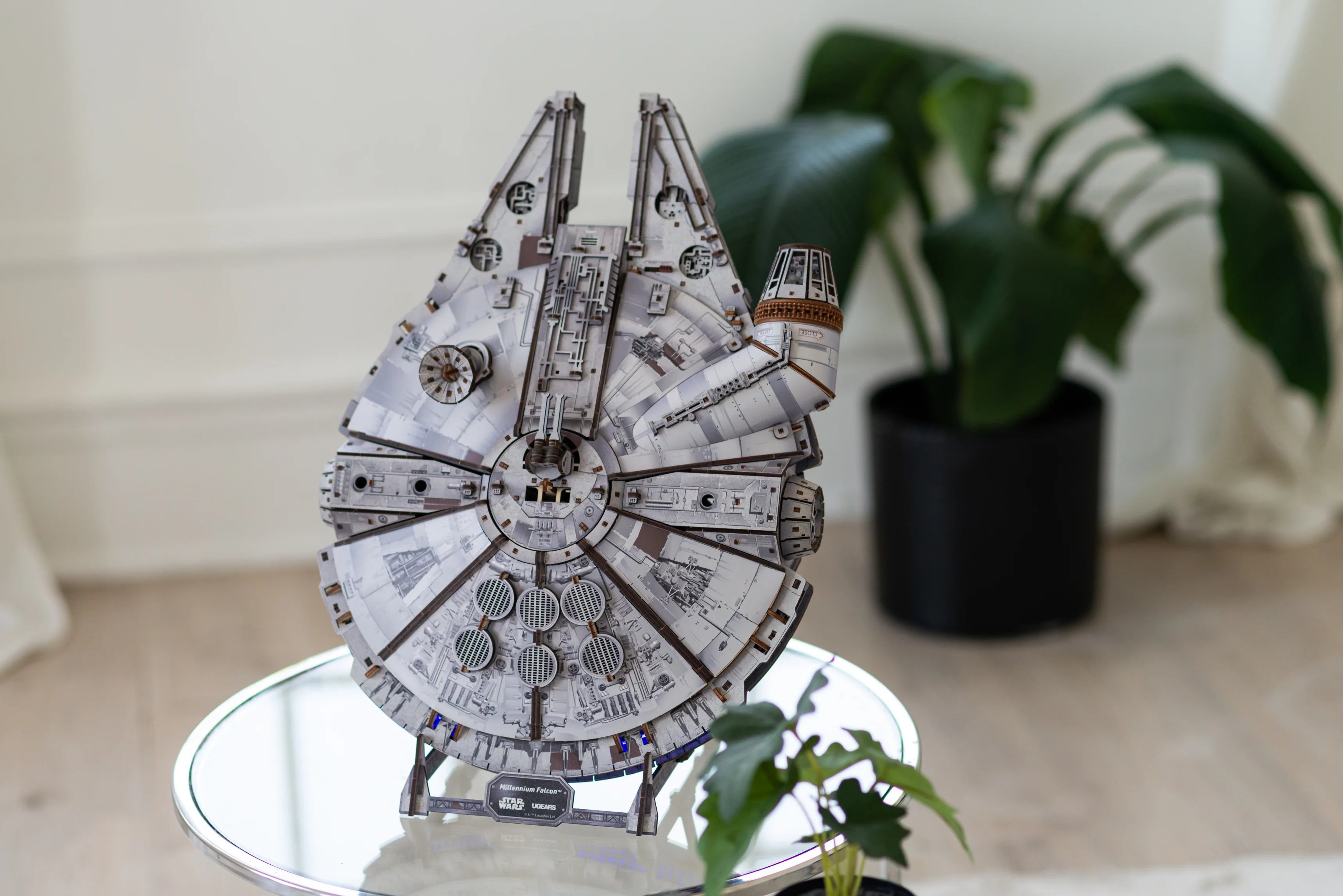 3D Palapeli Millennium Falcon™