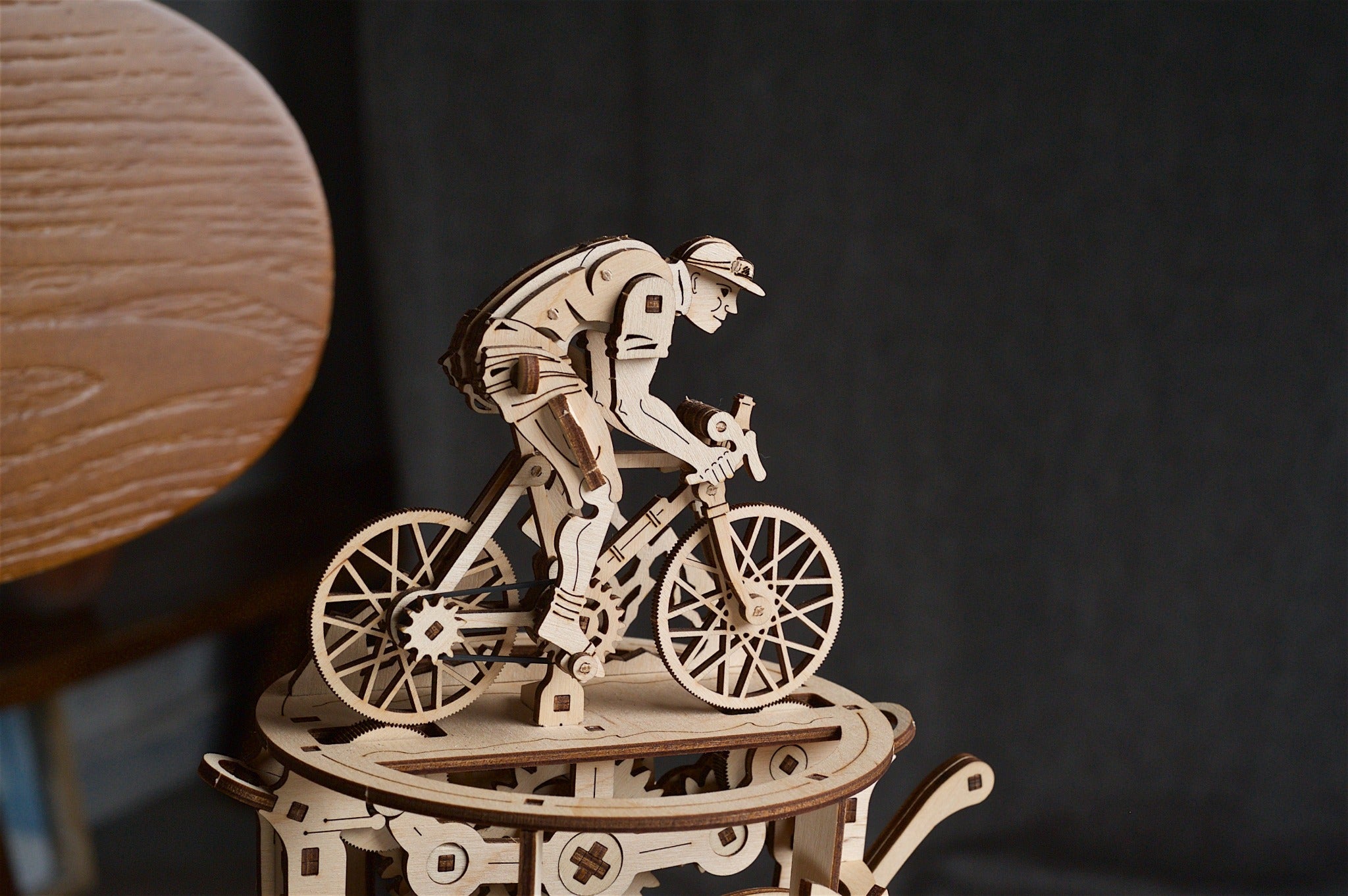 3D Palapeli - 189 palaa - Automaton Cyclist - 3Dpalapelit.com