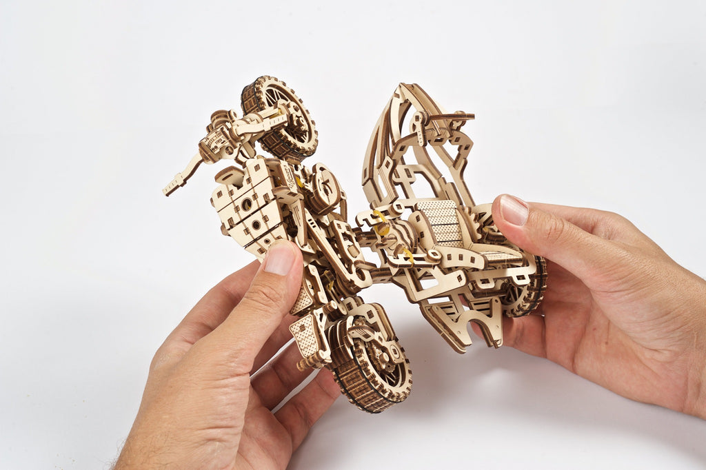 3D Palapeli - 380 palaa - Scrambler UGR-10 Motor Bike with Sidecar - 3Dpalapelit.com