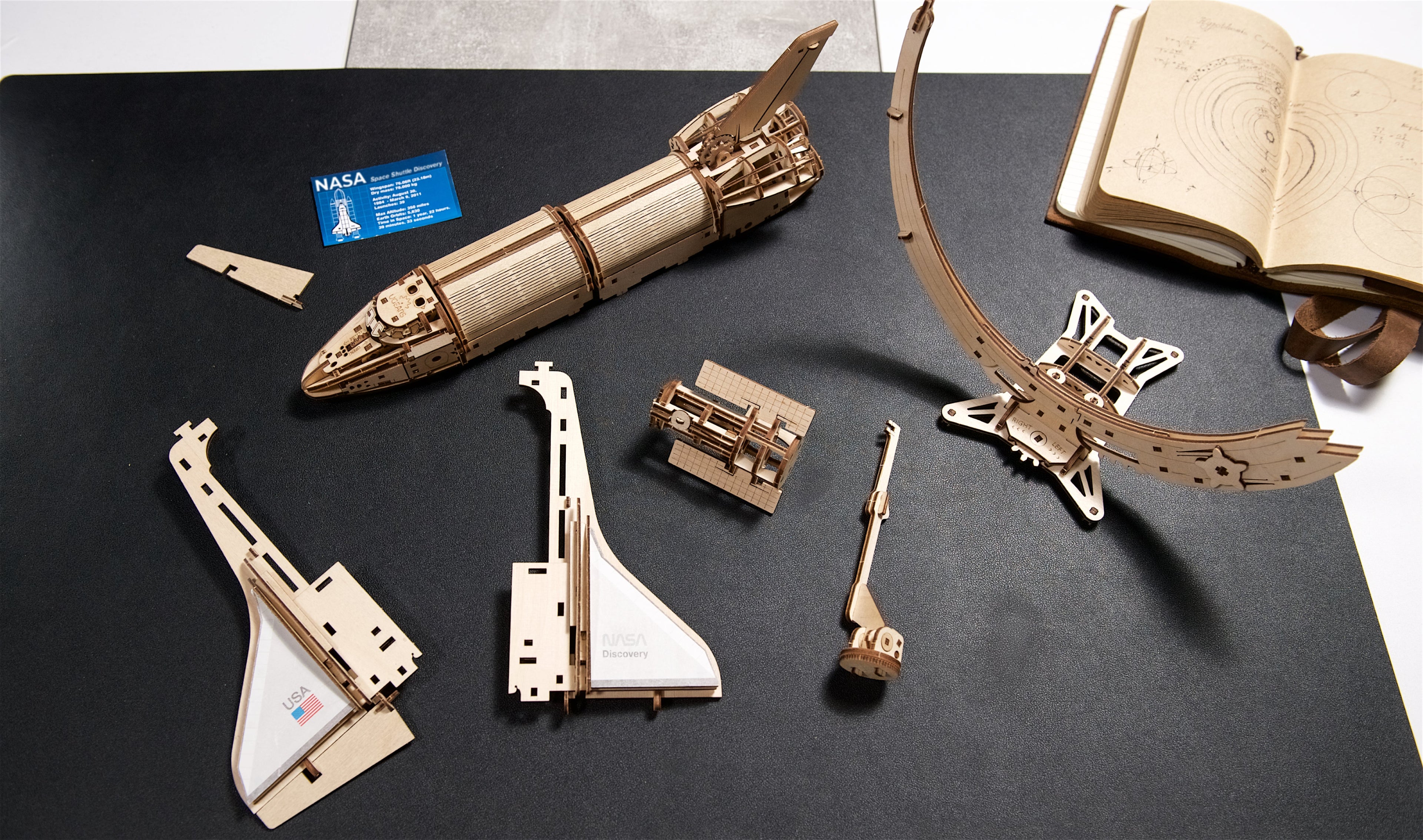 3D palapeli - NASA Space Shuttle Discovery