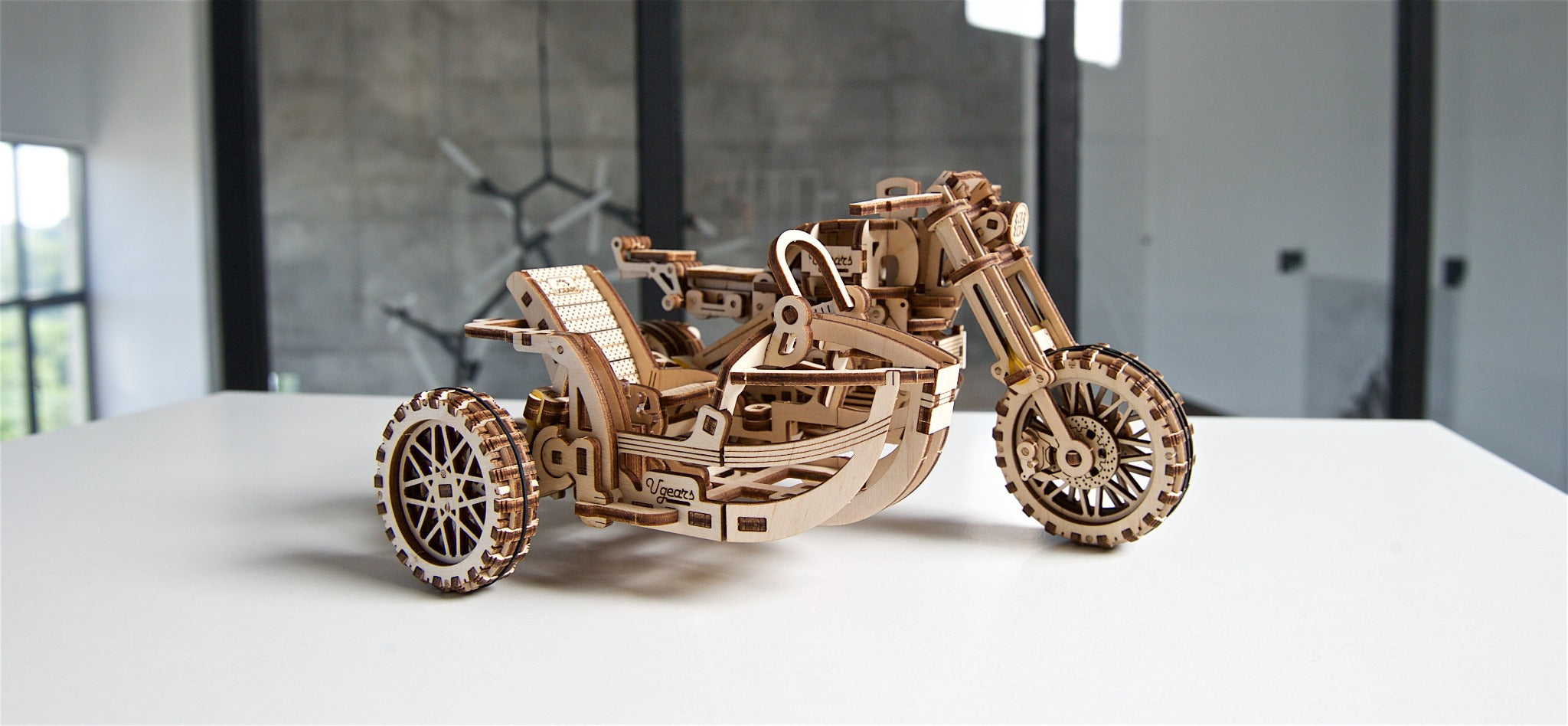 3D Palapeli - 380 palaa - Scrambler UGR-10 Motor Bike with Sidecar - 3Dpalapelit.com