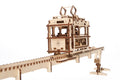 Ugears raitiovaunu kiskoilla – puinen 3D-palapeli, 154 osaa