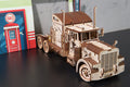 Ugears Heavy Boy Truck VM-03 -kuorma-auto – puinen 3D-palapeli, 541 osaa